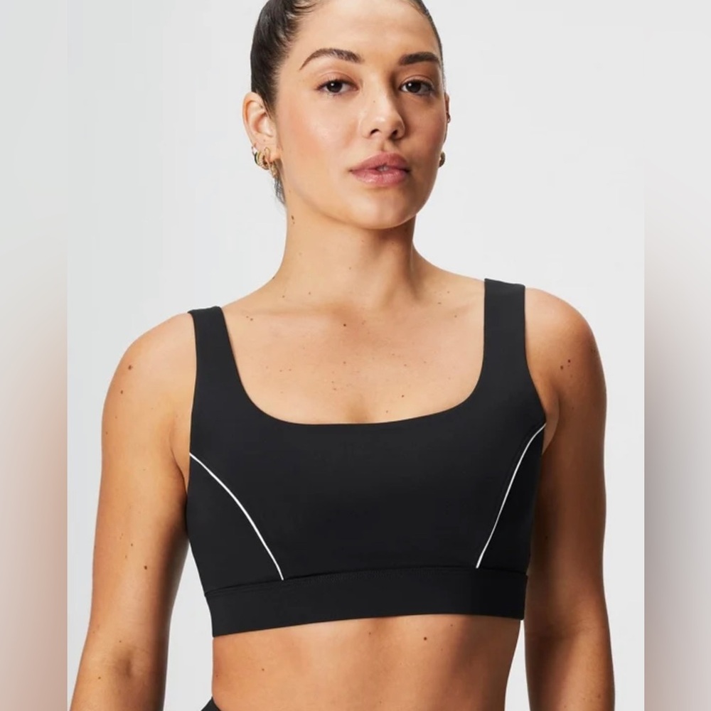 Fabletics Medium Impact Piped Sports Bra NWT Women's Size S